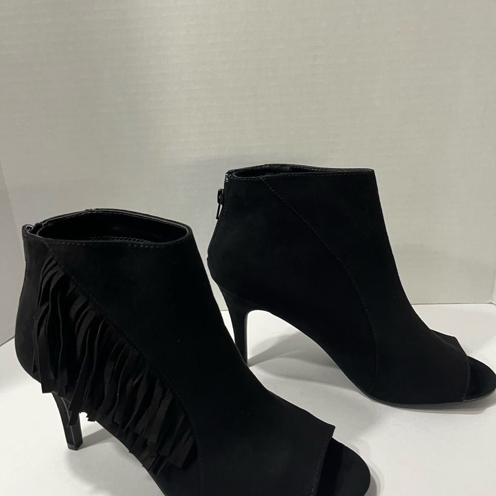 New Directions Brooke Peep Toe Black Fringe Ankle Boots‎ Women Size 10 - Picture 2 of 10